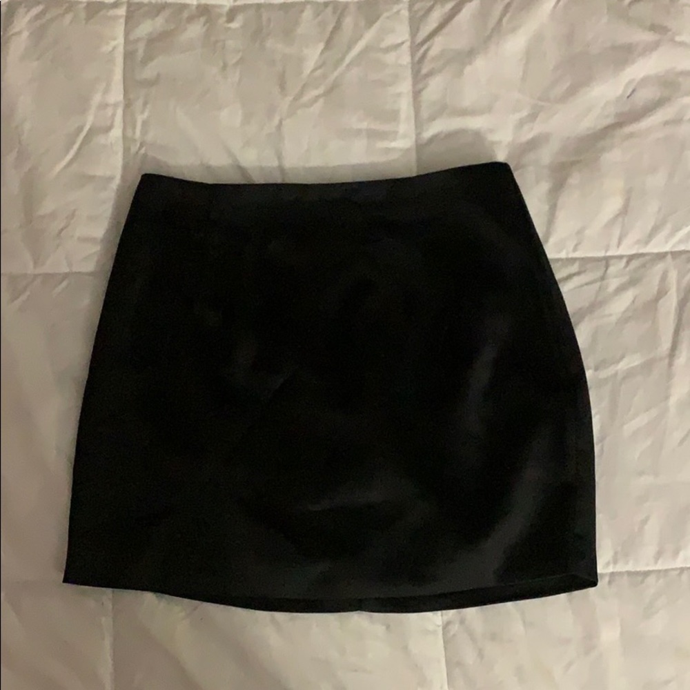 Matching Skirt Set - Picture 6 of 10